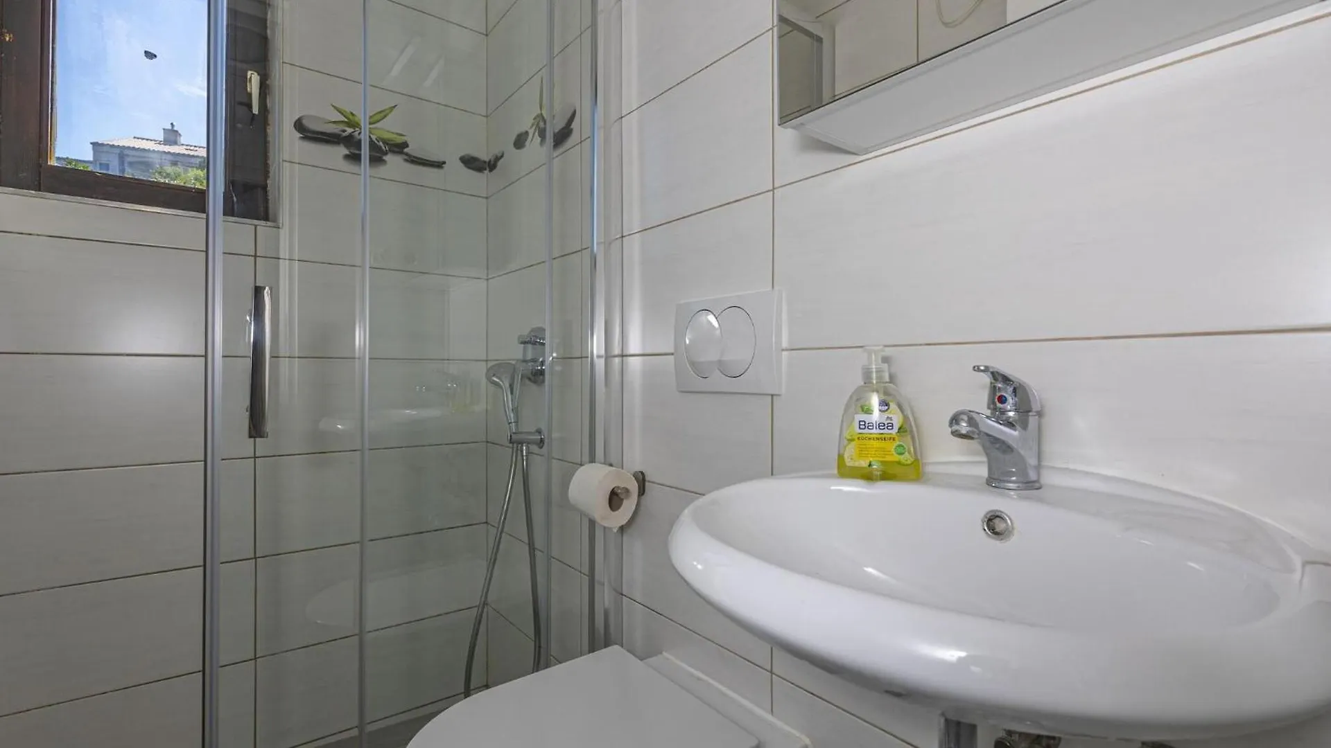 Holiday Home With Swimming Pool And Sea View Klenovica