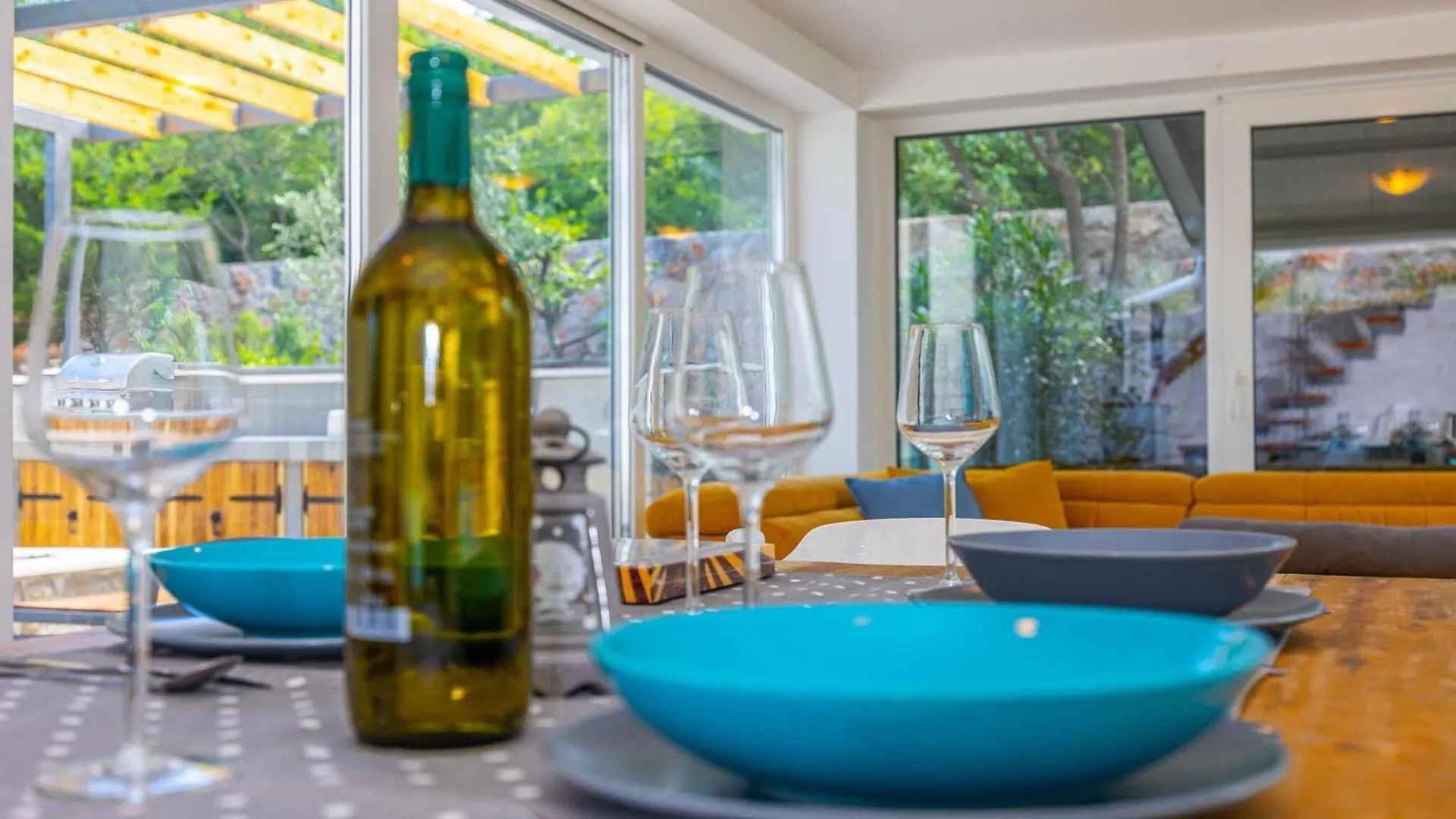 Holiday Home With Swimming Pool And Sea View Klenovica 0*,